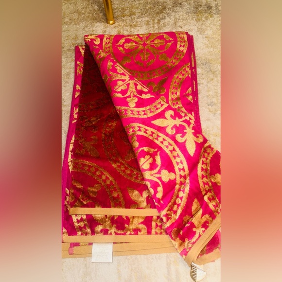 Luxury Kassa Fina Fuschia and Gold towel set 2 face 2 hand & 2 large bath towel - Picture 3 of 4